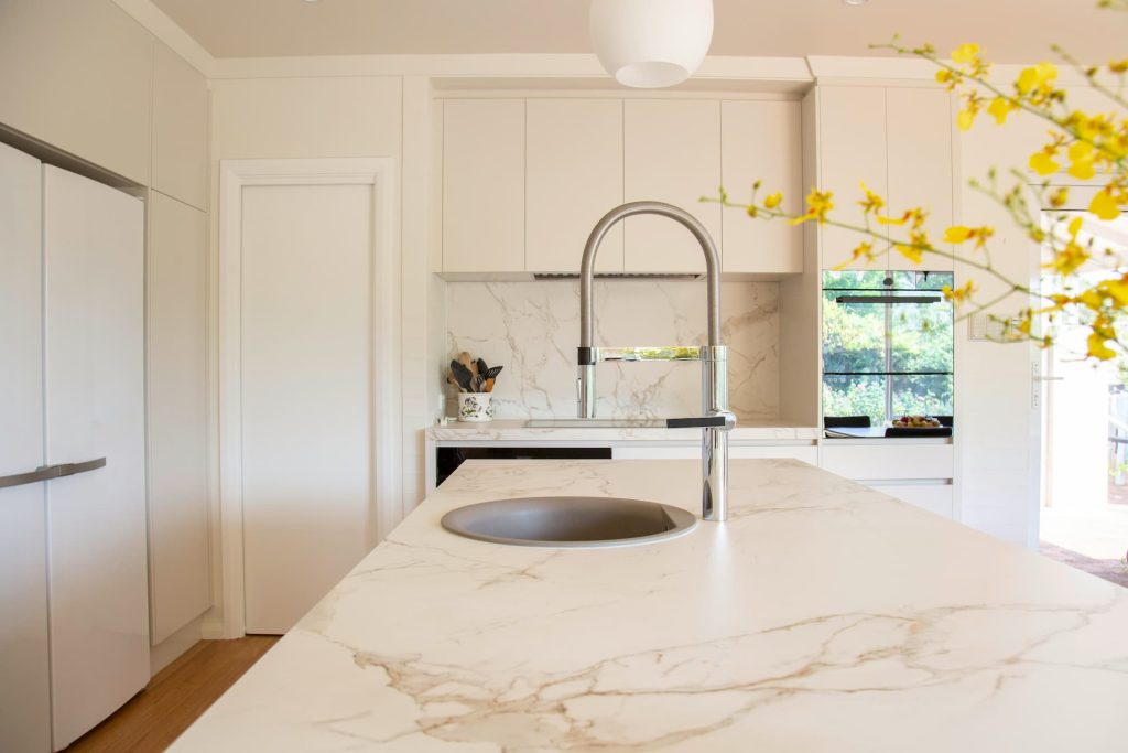 white-marble-countertop-care
