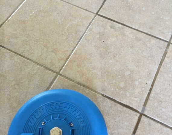 Cleaning Tile and Grout (1)