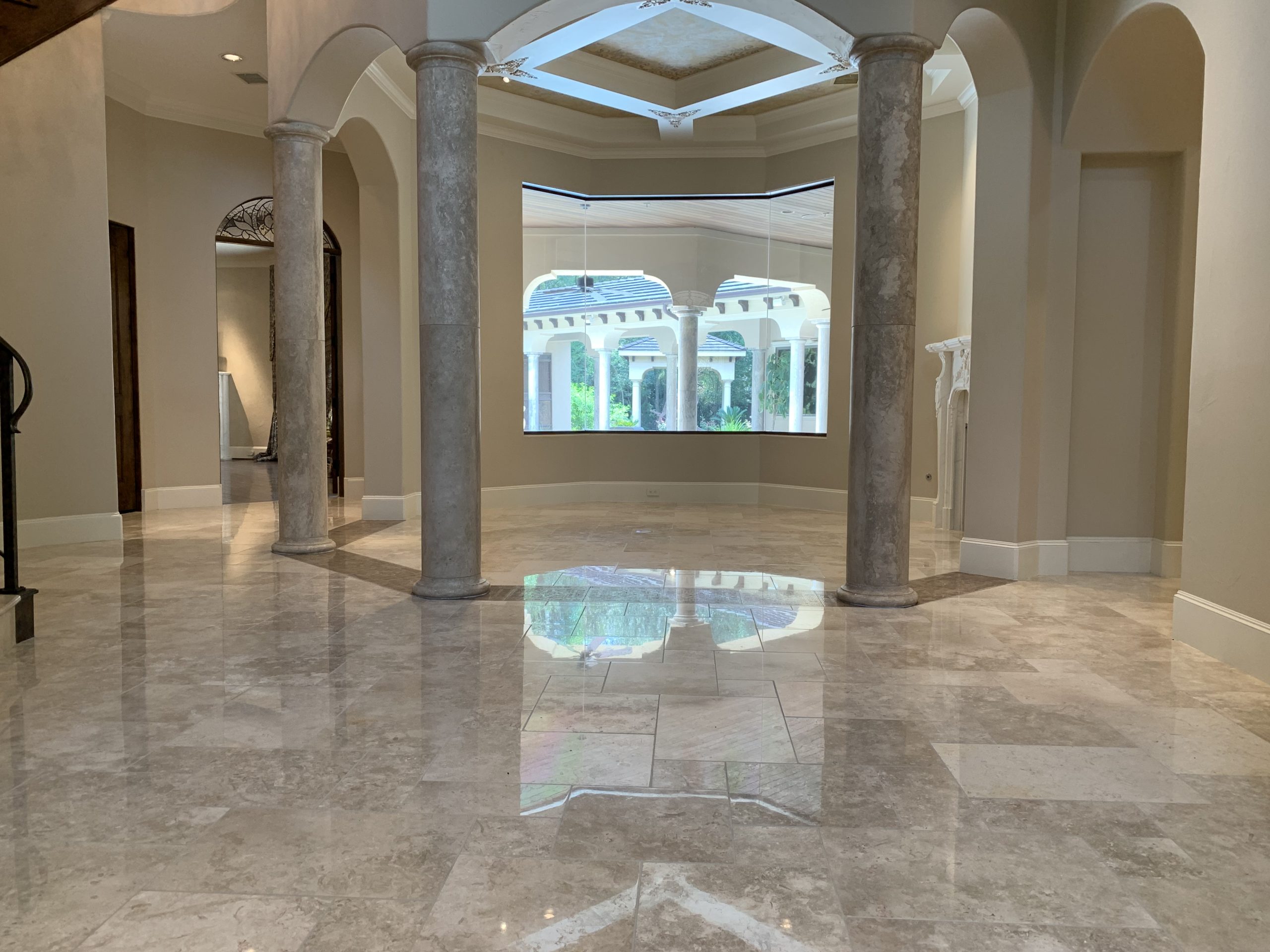 Polished Travertine Entry